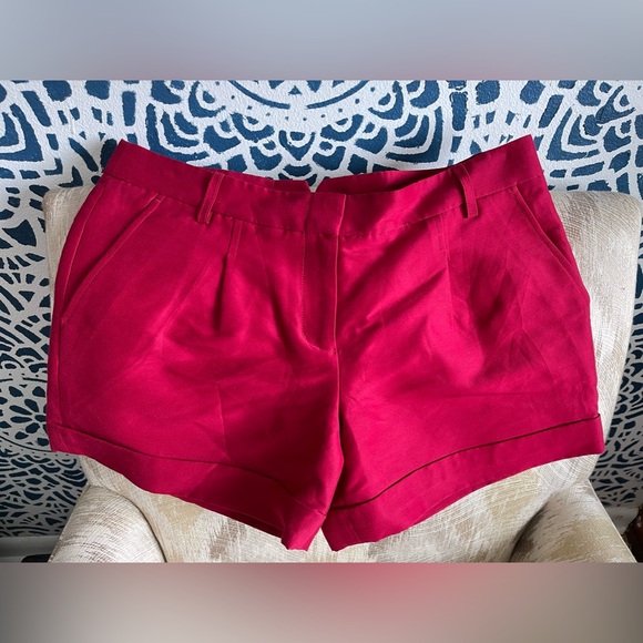 NWT BCBG Max Azria size 6 red shorts - Picture 2 of 6